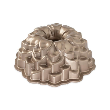Blossom Bundt Pan by Nordic Ware – 10 cups, Aluminum, Toffee, Model 87537