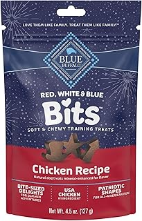 Blue Buffalo Red White & Blue Bits Chicken Treats, 4.5 Ounce (Pack of 6)