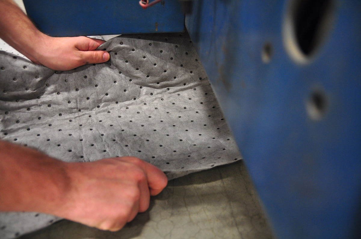 Spilfyter SFG-75 Streetfyter Gray Double Weight Universal Sorbent Pad, 18 Length x 16 Width, 100 per Bag