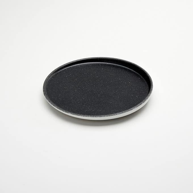 American Metalcraft Lift Black Melamine Plate, 1" High - 8 7/8"