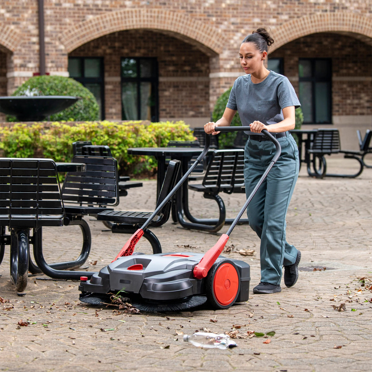 Bissell Commercial BG497B Power Sweeper, 13.2 gal. - photo 6