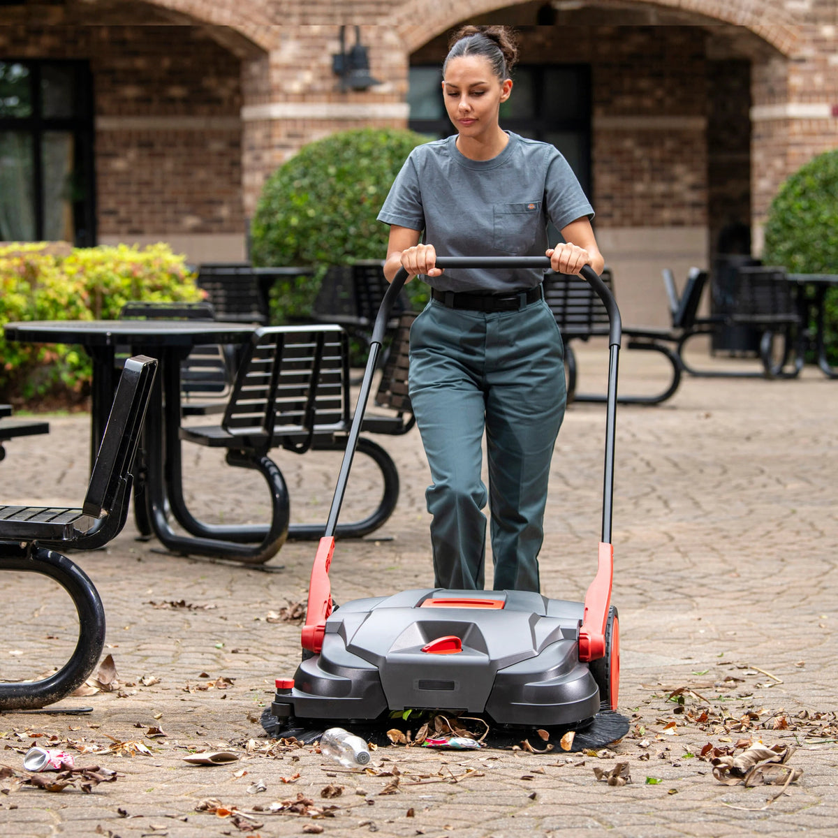 Bissell Commercial BG497B Power Sweeper, 13.2 gal. - photo 7