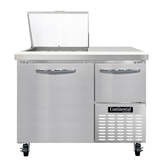 Continental Refrigerator RA43N-9M Sandwich Prep Table, 12 cu. ft., 115V - RA43N-9M