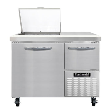 Continental Refrigerator RA43N-9M Sandwich Prep Table, 12 cu. ft., 115V - RA43N-9M