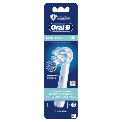 Oral-B Gum Care / 3 Count (Pack of 1) / White Toothbrush Replacement Heads