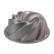 10-Cup Bundt Pan by Nordic Ware – 10-Cup, 10.0 cups, Aluminum, Light Grey, Model 80602