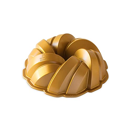 Nordic Ware 12 Cup / Pan / Gold Bundt Pans
