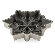 Nordic Ware 1 / Snowflake Pan / 5 cups Specialty & Novelty Cake Pans