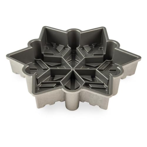 Nordic Ware 1 / Snowflake Pan / 5 cups Specialty & Novelty Cake Pans