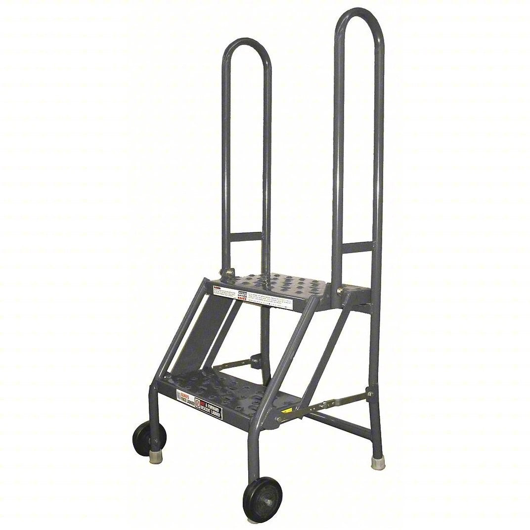 Tri-Arc Manufacturing Steel Step Stand, 300 lb. Capacity, Gray - 44"