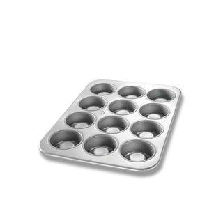 Chicago Metallic Aluminized Steel Strawberry Shortcake Pan, Standard, Silver - 17 7/8"