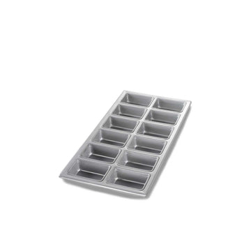 Chicago Metallic Aluminized Steel Pan, Silver - 9 7/8"