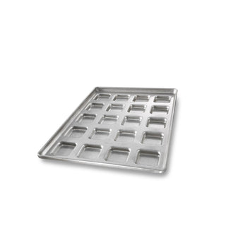 Chicago Metallic 46351 Aluminized Steel Pan, 17 3/4" x 25 3/4", Silver - Default Title