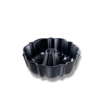 Chicago Metallic Aluminum Cake Pan, Black - 6 Cups