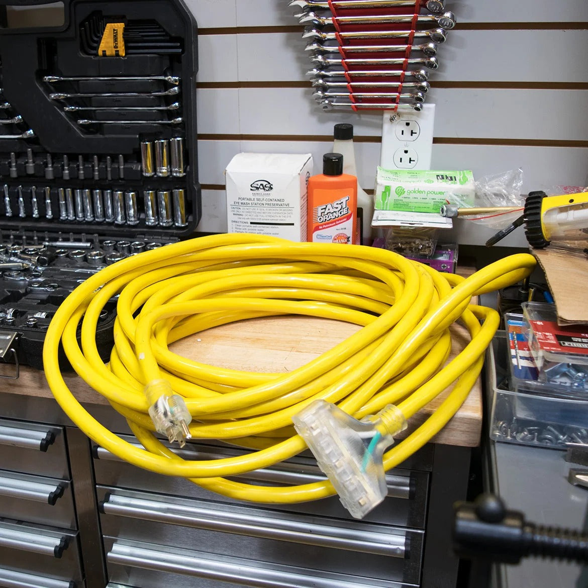 DuroMax Extension Cord, 3 Outlets, 120V - photo 3