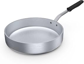 14-inch 7 ½-quart Wear-Ever® Classic Select™ heavy-duty sauté pan with silicone handle
