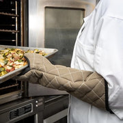 San Jamar Puppet Style / 17" Length / Tan Oven Mitts