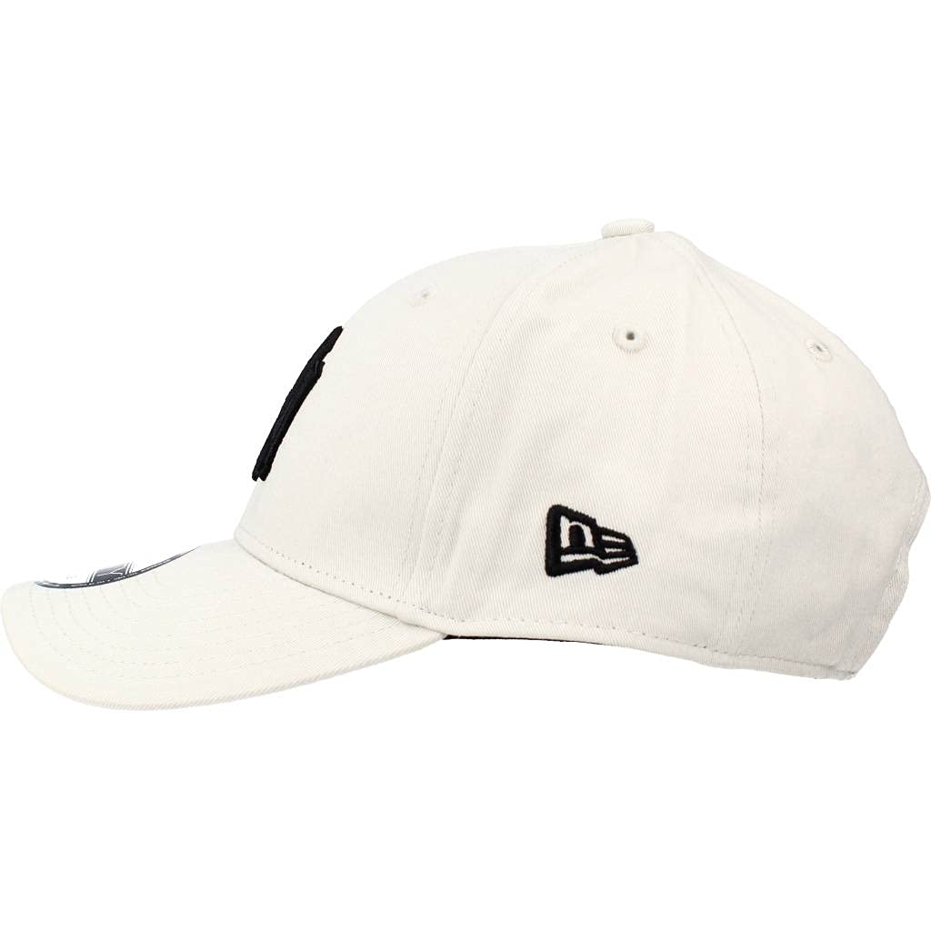 Unisex MLB League Essential 9Forty Cap by New Era – One Size, Polyester, New York Yankees - Beige, Model 194457427081