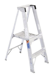 Werner 4 feet / Silver / 1 Step Ladders