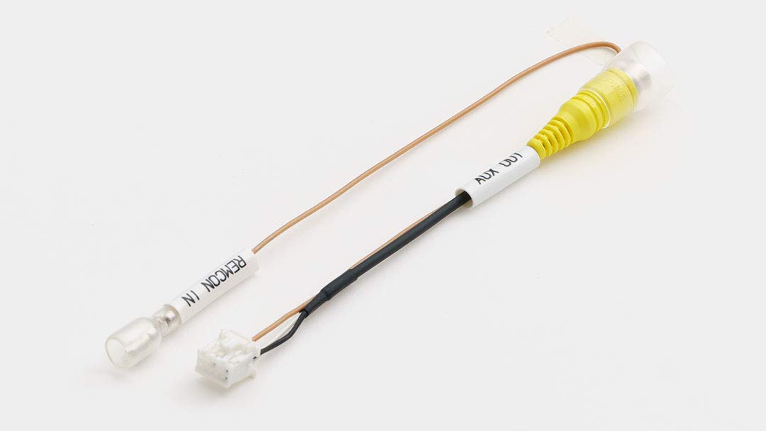 (Navigation Exchange Connector for RCA Connection Rear Vision by Alpine – Model KCE-190V