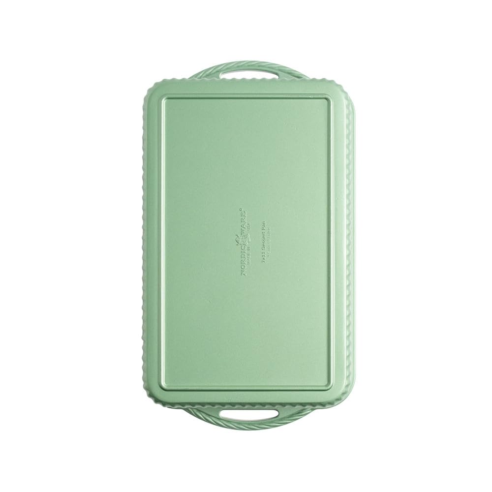 Nordic Ware 7 x 11 Baker / Green / 9.0 cups Rectangular Cake Pans