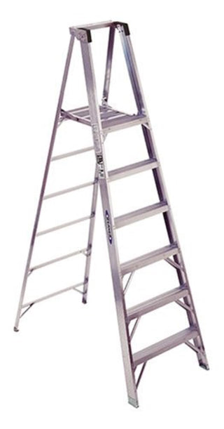 Platform Stepladder by Werner – 8 feet, Aluminum, Gray, Model P376