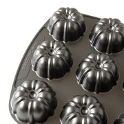 Nordic Ware Black / 3.75 Cup Capacity / 0.9 liters Bundt Pans