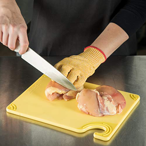 San Jamar Yellow / 1 / 12"L x 9"W Cutting Boards