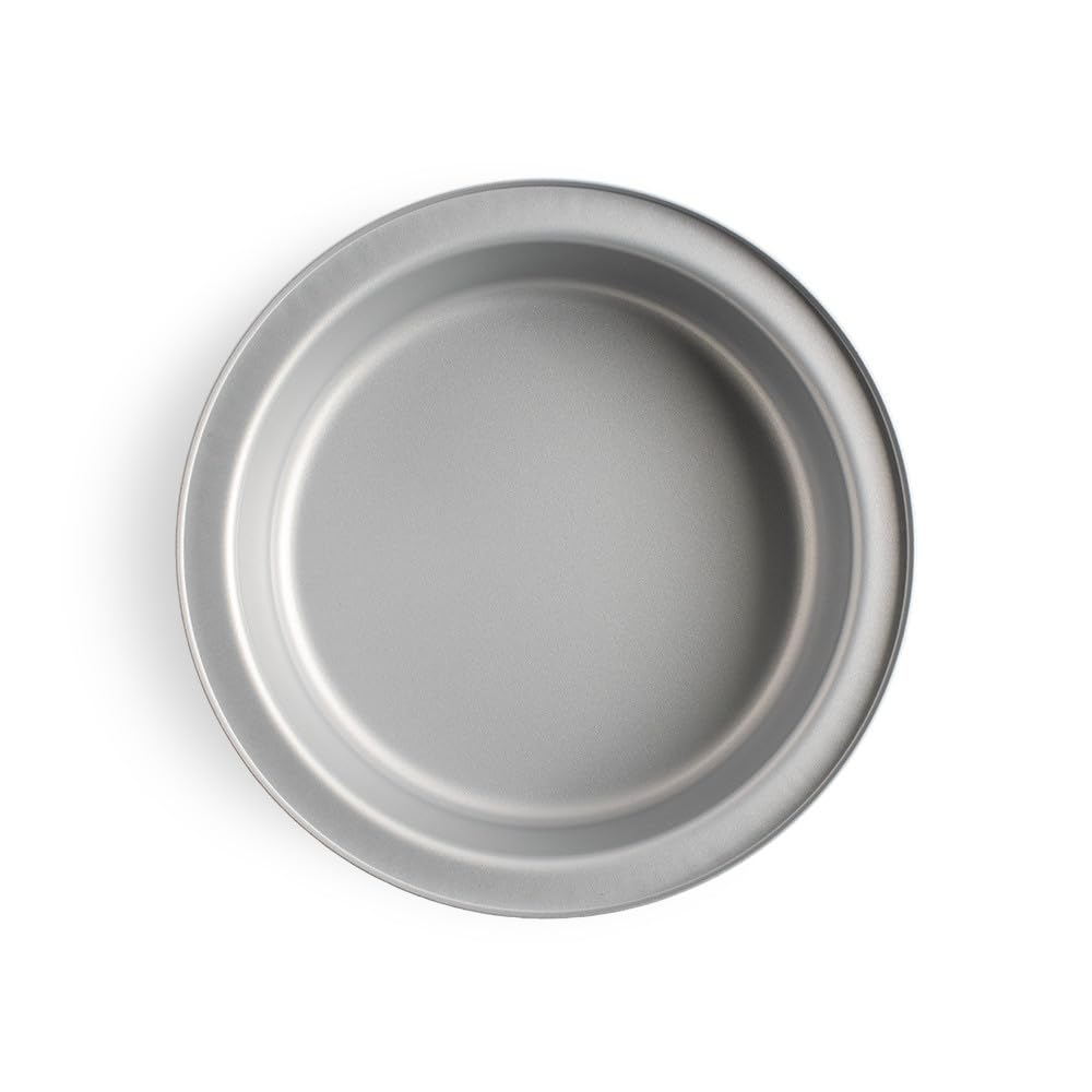 Sourdough Bread Baking Pan with Lid by Nordic Ware – Baking Pan + Lid, Aluminum, Cream, Model 42159AMZM