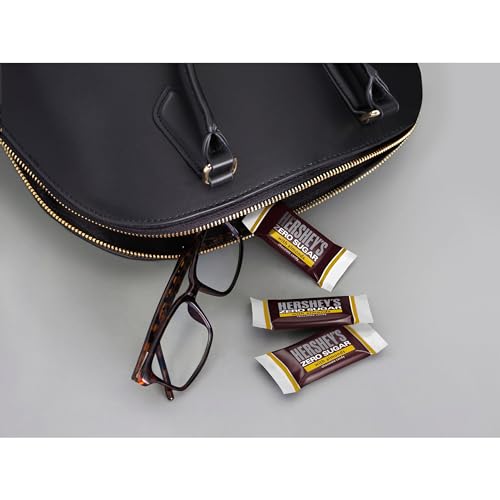 HERSHEY'S Chocolate With Almonds / 3 Ounce (Pack of 12) / Unavailable Candy & Chocolate Bars