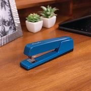 Swingline True Blue / 1 Count (Pack of 1) / Classic Desktop Staplers