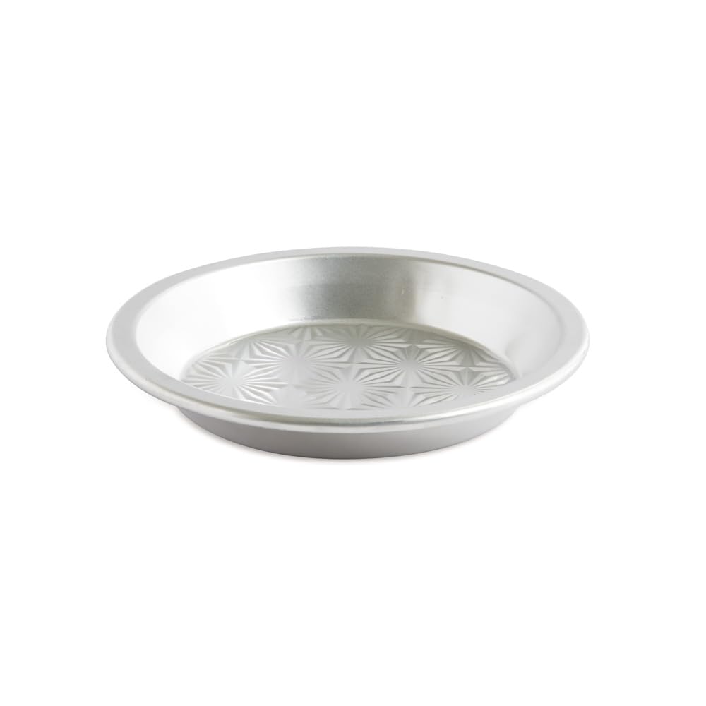 Naturals Vintage Starburst 9-Inch Pie Pan by Nordic Ware – 9-Inch, Aluminum, Vintage Starburst, Model 44175