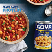 Goya Garbanzo Bean / 15.5 Ounce (Pack of 24) / 24 Peas