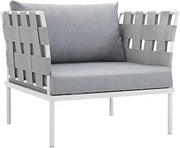 White Aluminum Armchair for Outdoor Lounge or Patio, Stylish Weather-Resistant Frame, Comfortable Seating for Relaxing and Entertaining