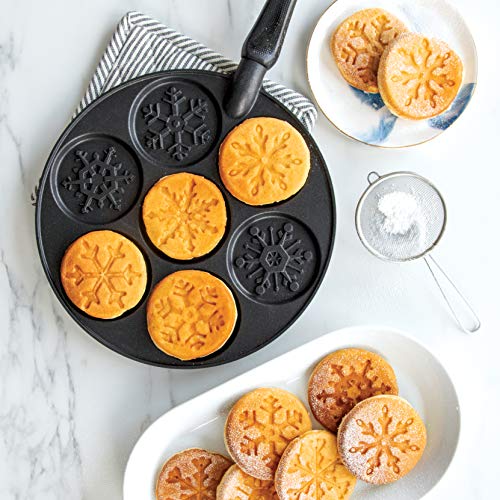 Nordic Ware Snowflake Pancake Pan / 3-Inch Cavities / PFOA free Non-Stick Specialty & Novelty Cake Pans