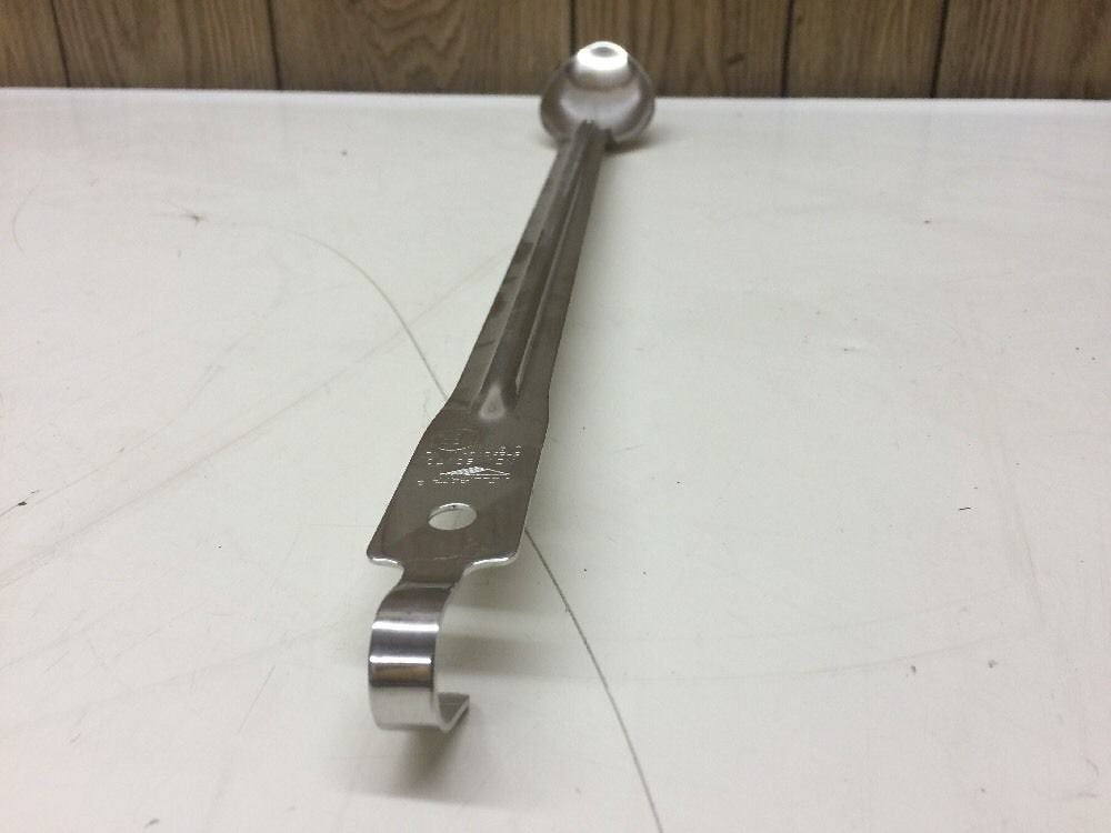 S/S Solid Spoon w/ 21" Hooked Handle by Vollrath – Commercial, Stainless Steel, Silver, Model 60170