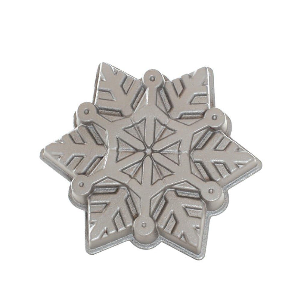 Nordic Ware 1 / Snowflake Pan / 5 cups Specialty & Novelty Cake Pans