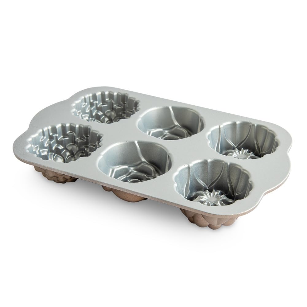 Nordic Ware Toffee / 3 cups / Floral Cakelet Bundt Pans