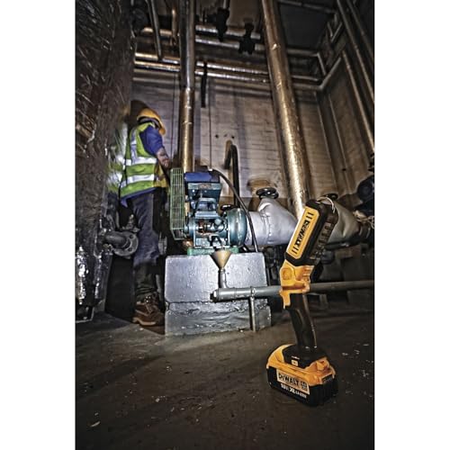 DEWALT Single / 1 Count (Pack of 1) / Multicolor Handheld Flashlights