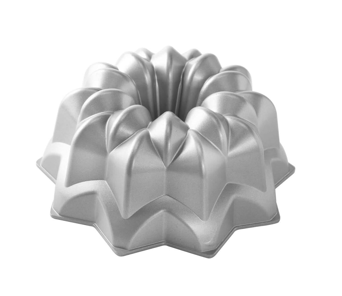 Vintage Star Bundt Pan by Nordic Ware – 10 cups, Aluminum, Silver, Model 53137
