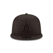 New York Yankees Basic OTC 950 Stretch Fit Hat Black on Black OSFA by New Era – Polyester, Black, Model 11591026