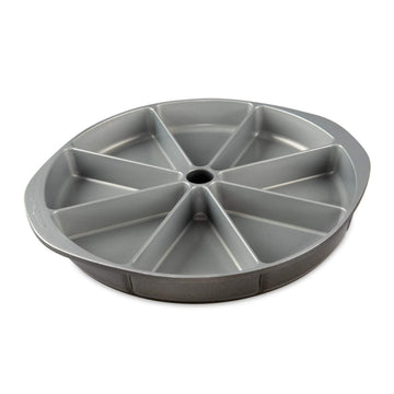 Scottish Scone & Cornbread Pan by Nordic Ware – Classic Scone, 4.5 cups, Aluminum, black, Model 01640