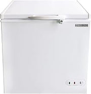 Maxx Cold Select Series Compact Chest Freezer with Solid Top, 30.4"W, 5.2 cu. ft. Storage Capacity, Locking Lid, Garage Ready, in White (MXSH5.2SHC)