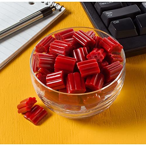 Twizzlers Cherry / 16 Ounce (Pack of 1) / Cherry Bites Licorice