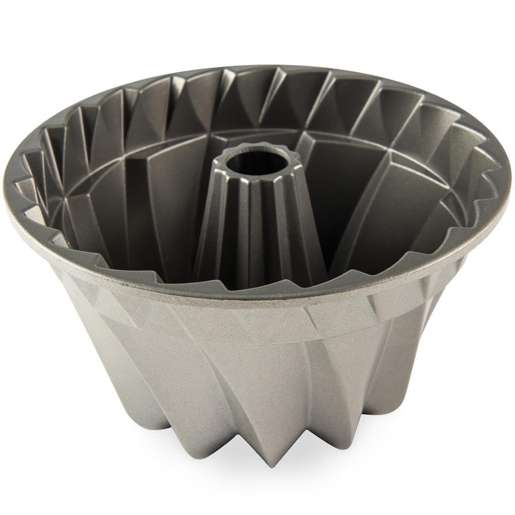 Kugelhopf Bundt Cake Pan by Nordic Ware – 9 x 9 x 5.30", 10.0 cups, Aluminum, Silver, Model 59937