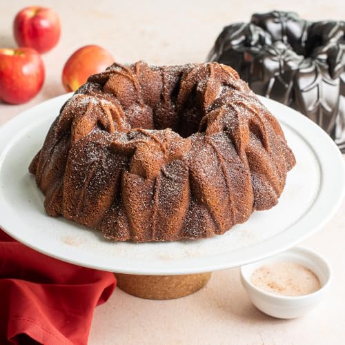 Nordic Ware Bundt Pan / 10.4x10.4x3.8 / Bronze Bundt Pans