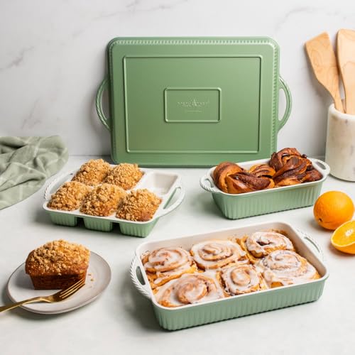 Nordic Ware 7 x 11 Baker / Green / 9.0 cups Rectangular Cake Pans