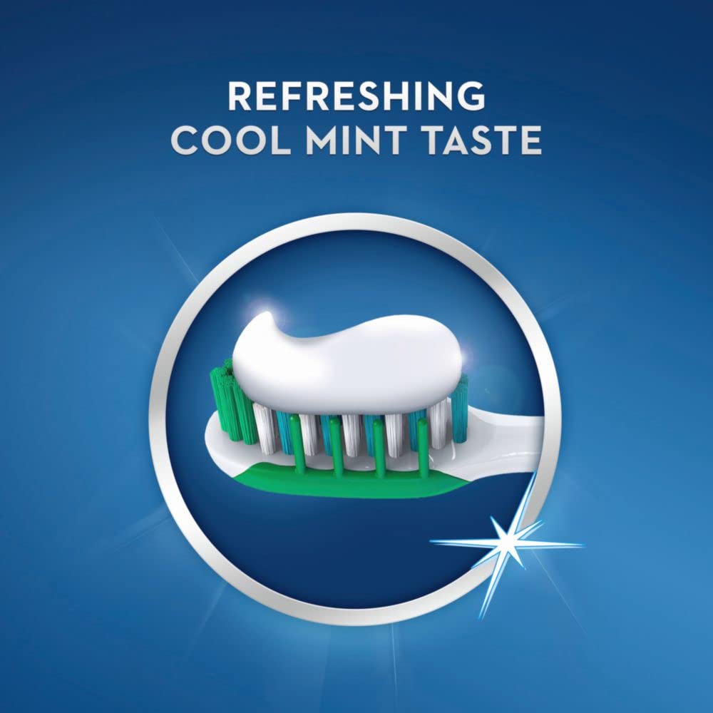 Crest Cool Mint / 8.2 Ounce (Pack of 4) / 4 Toothpaste