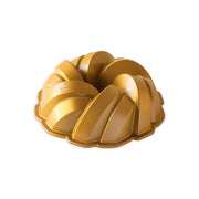 Nordic Ware 12 Cup / Pan / Gold Bundt Pans