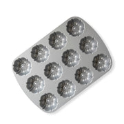 Brownie Bundt Pan by Nordic Ware – 3.75 Cup Capacity, 0.9 liters, Non Stick, Black, Model 52824